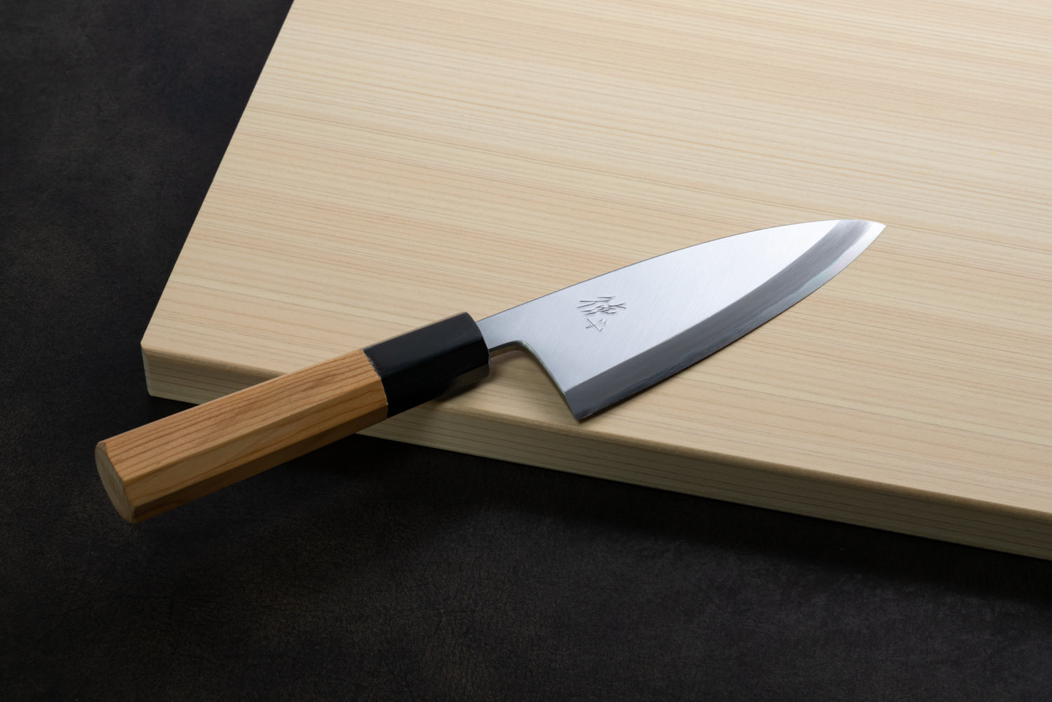 Japan Knife TOKU | Aji-kiri knife White paper 2 steel blade Yew octagonal handle