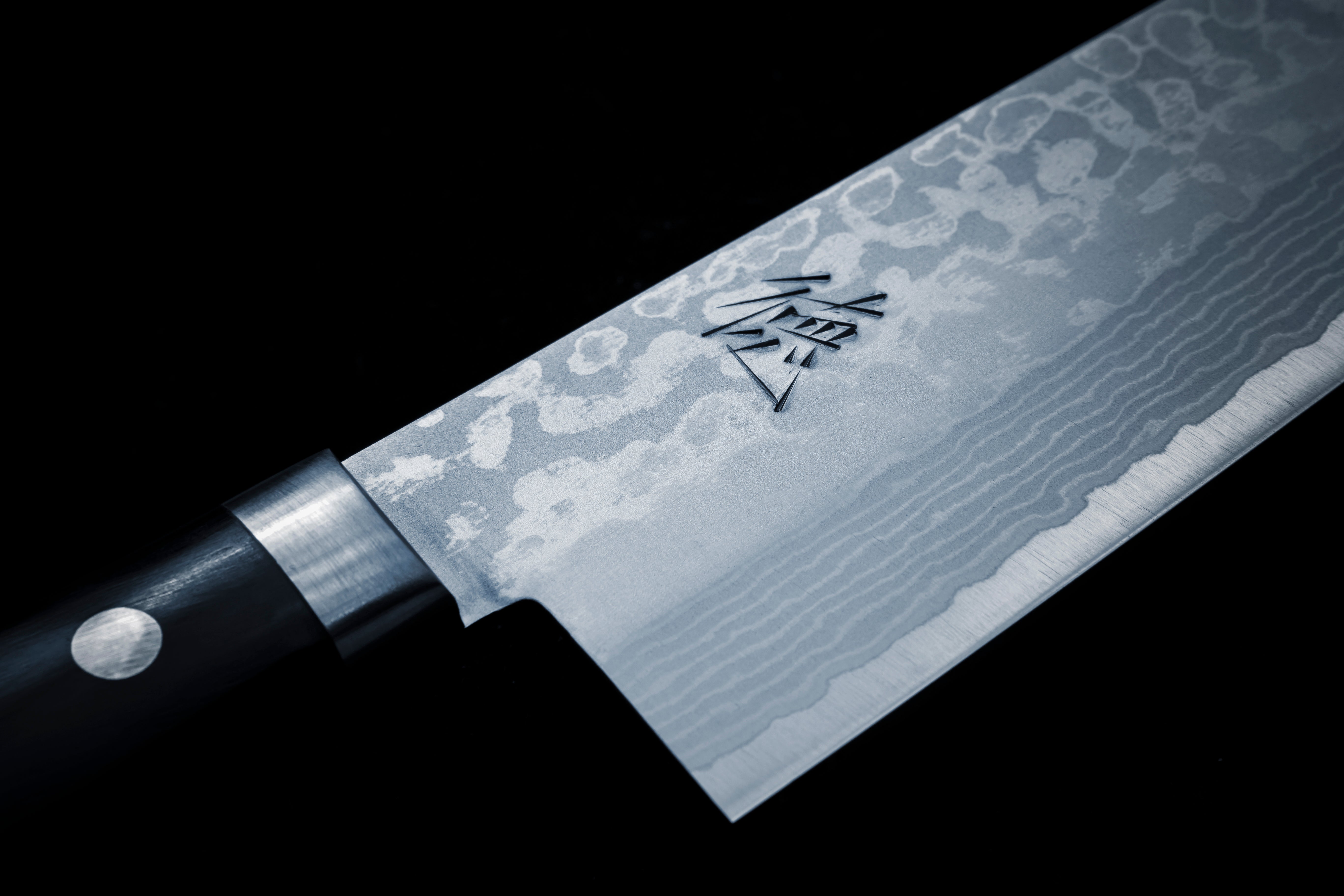 Japan Knife TOKU | Damascus Santoku knife VG10