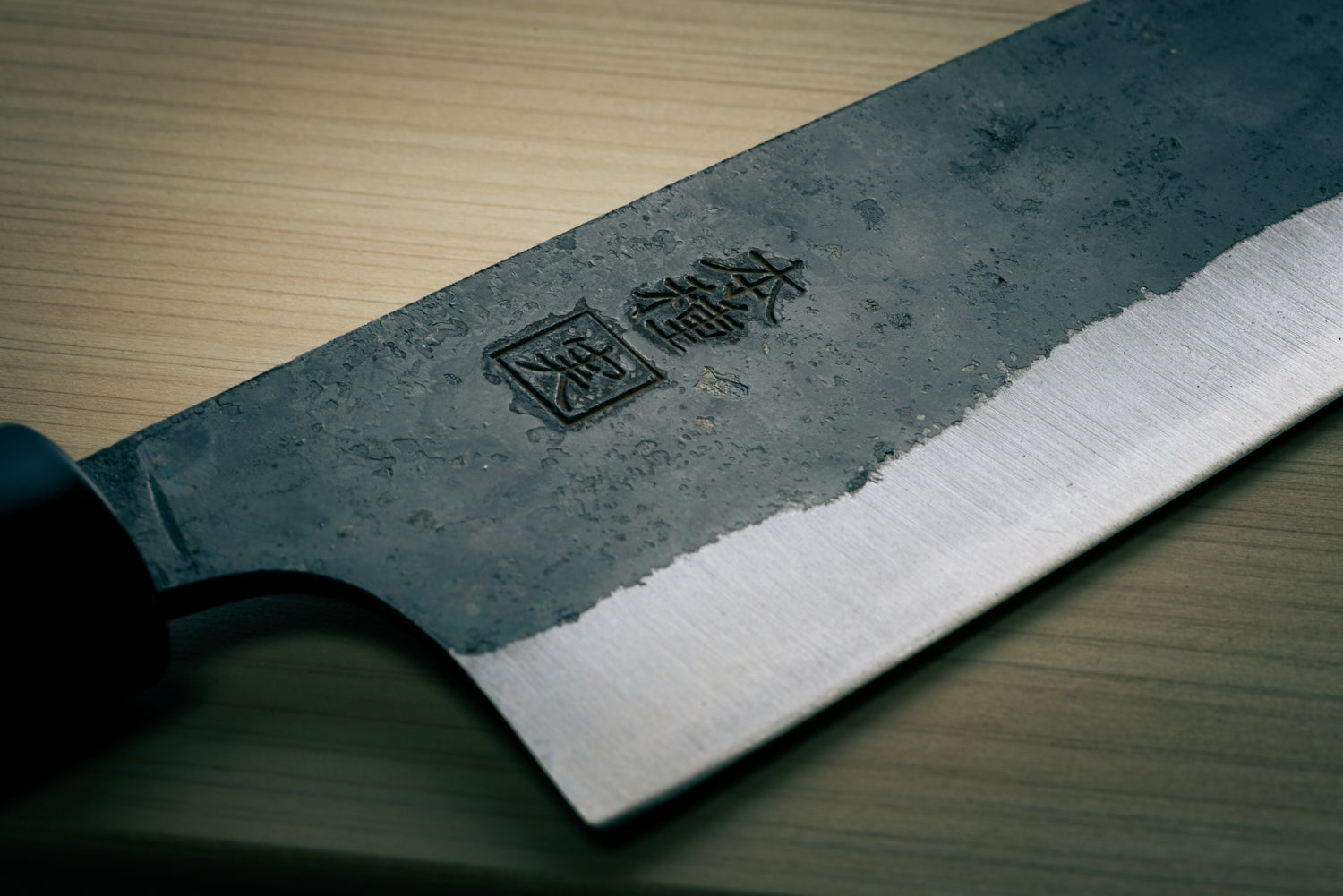 Japan Knife TOKU | Santoku Knife, Black finish, Shiroichi steel, Sakura pattern, Kagoshima, Tane knife