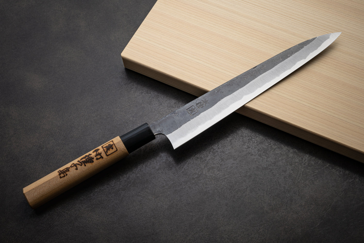 Japan Knife TOKU | Yanagiba knife made in Tanegashima, White paper No.1, cherry pattern