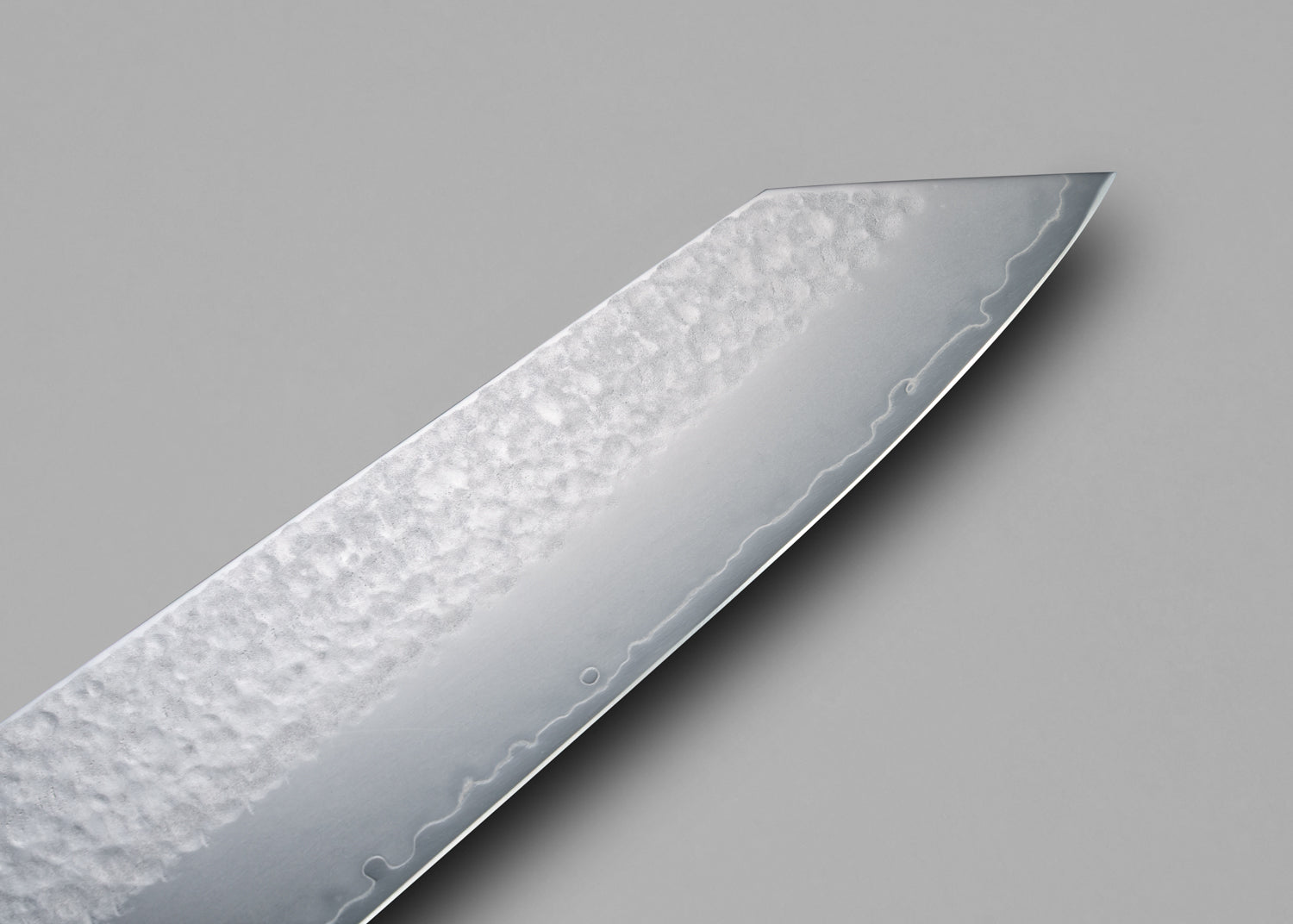Japan Knife TOKU | Gyuto Kiritsuke Knife, Hammered VG5, Magnolia Octagonal Handle