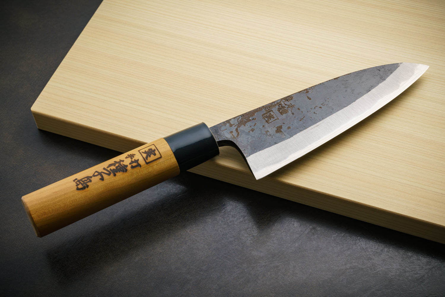 Japan Knife TOKU | Santoku knife made in Tanegashima, White paper No.1, cherry pattern