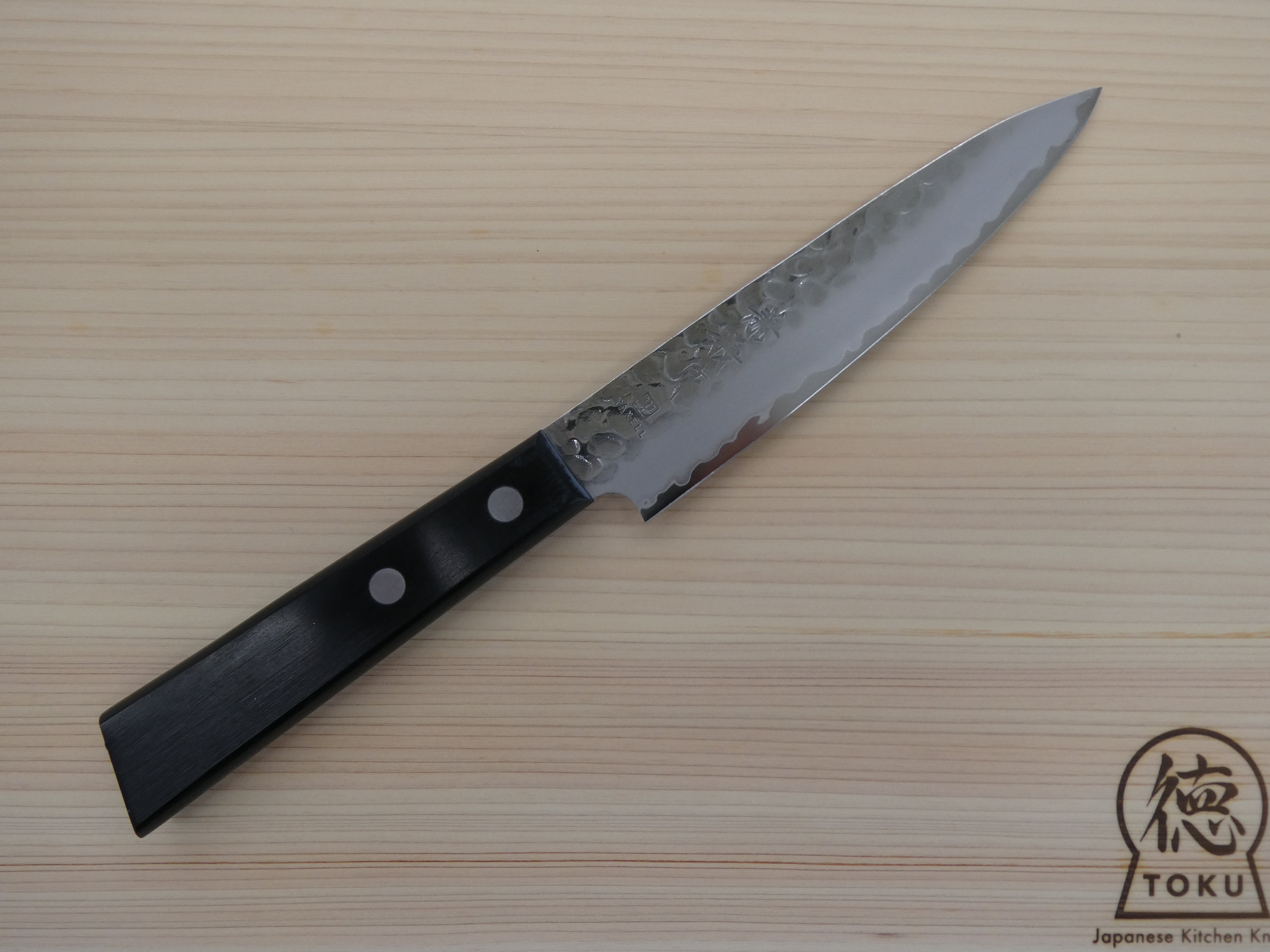 Japan Knife TOKU | Kaneyoshi Petty Knife Hammered VG10