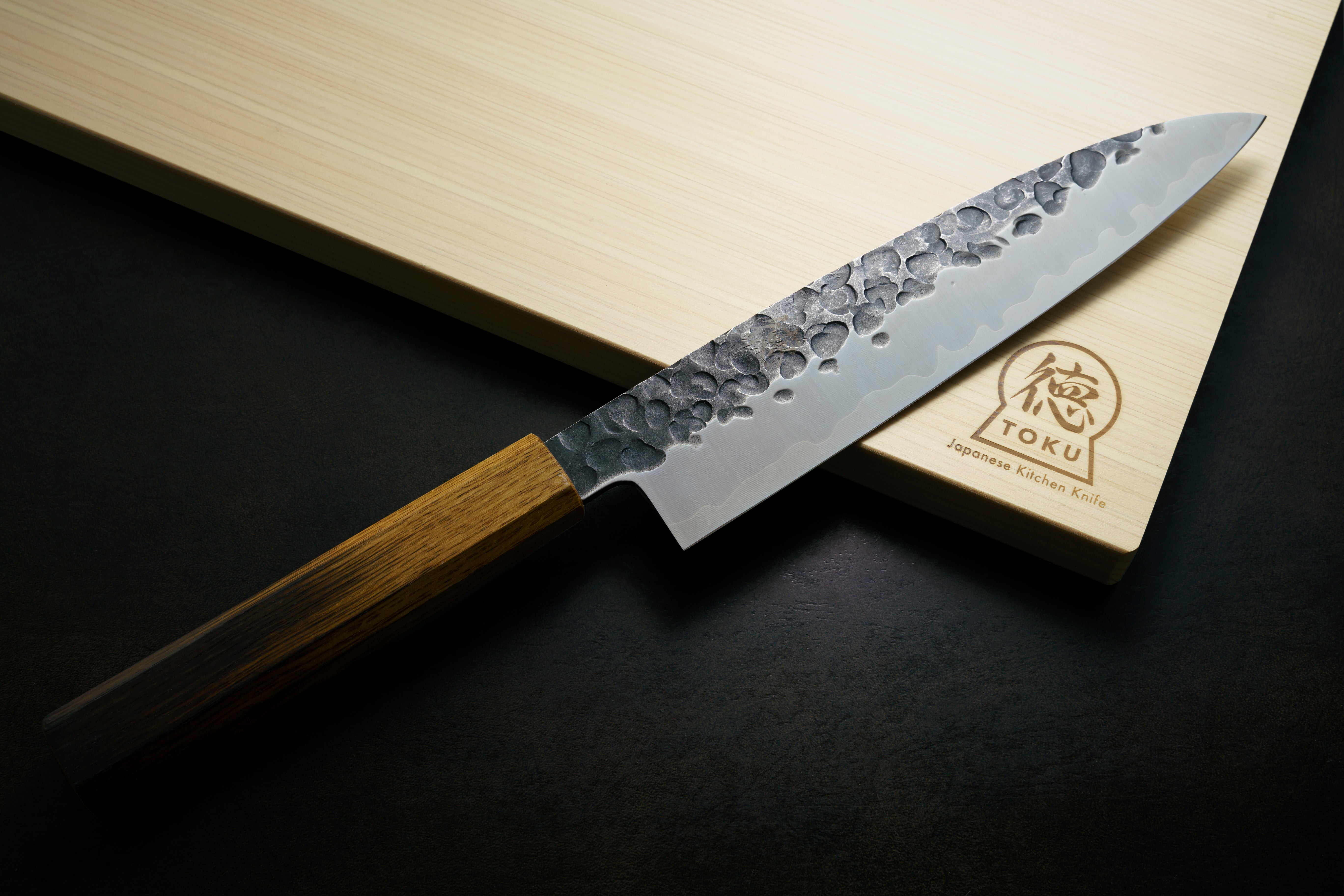 黒鎚目 牛刀包丁 モリブデン 焼漆柄 – 包丁の堺徳